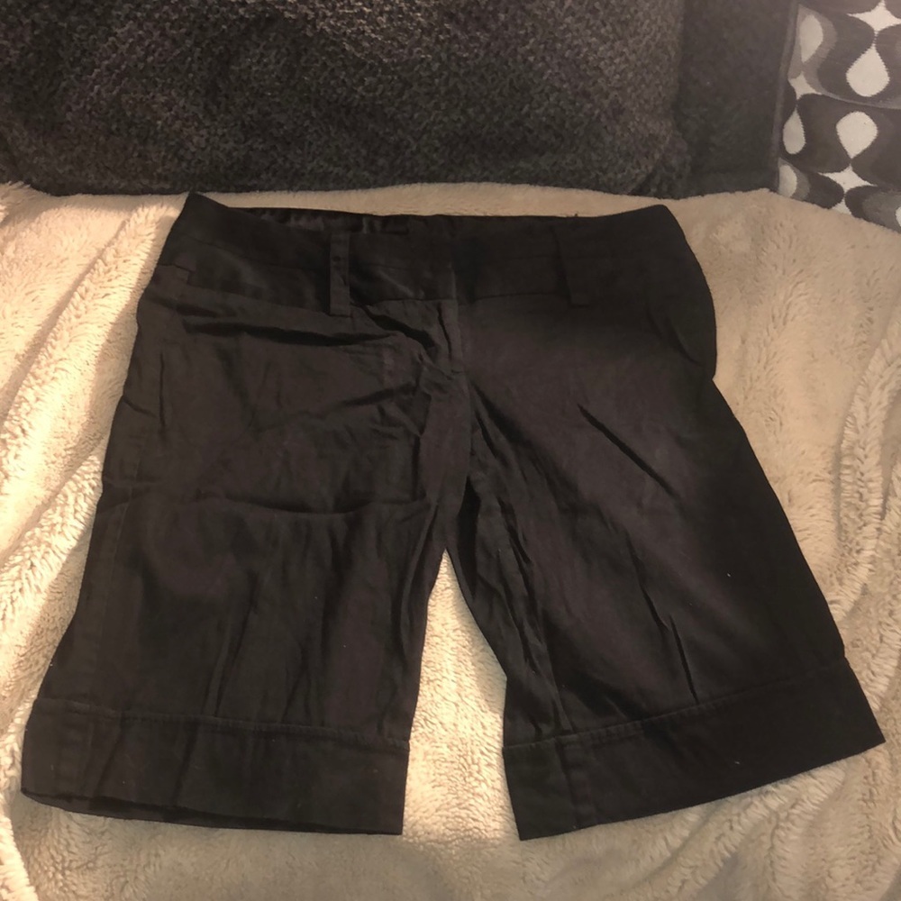 🔹4 for $30 Maurices Cuffed Bermuda Shorts, size 7/8